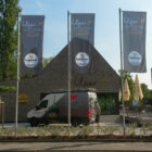 Banner gehisst aus Fahnenstoff